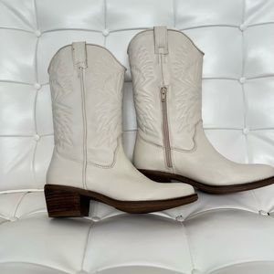 Brand New Steve Madden Hayward Cowboy Boots